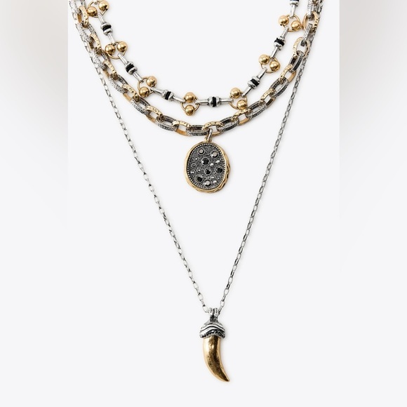 🔥🔥Zara Gold and Silver Layered Necklace Set